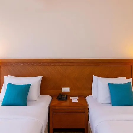 Hotel Labranda Mares 5*