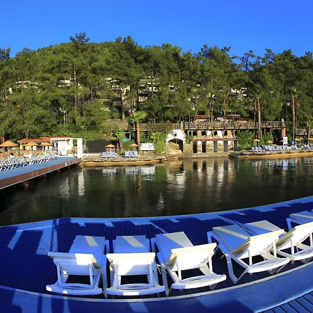 Hotel Labranda Mares