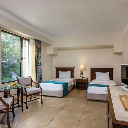 Hotel Labranda Mares