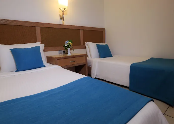 Hotel Labranda Mares 5*