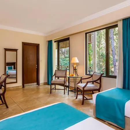 Отель Labranda Mares 5*