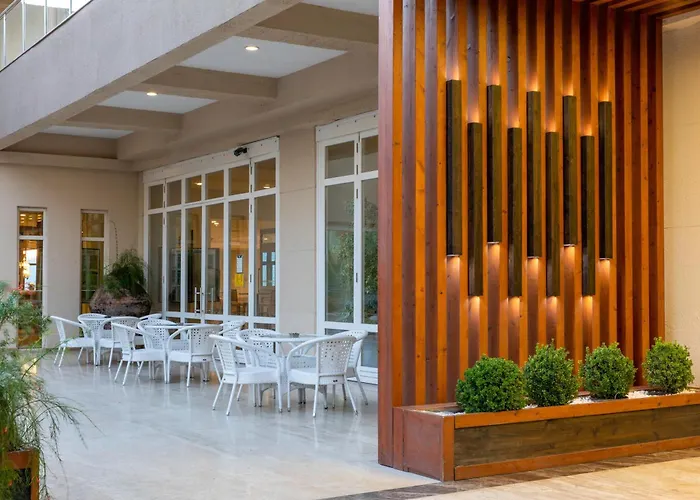 Hotel Labranda Mares